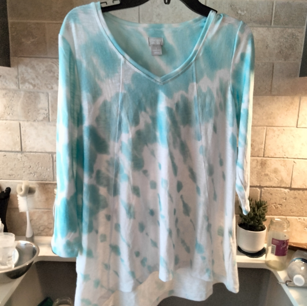 Tie-Dye V-Neck Long Sleeve Top